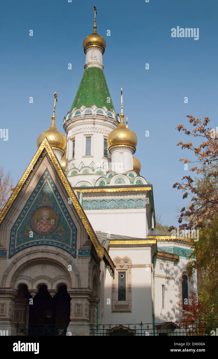 ein Blick auf die russische Kirche Sankt Nikolaus des Wundertäters in Sofia, Bulgarien Stockfoto