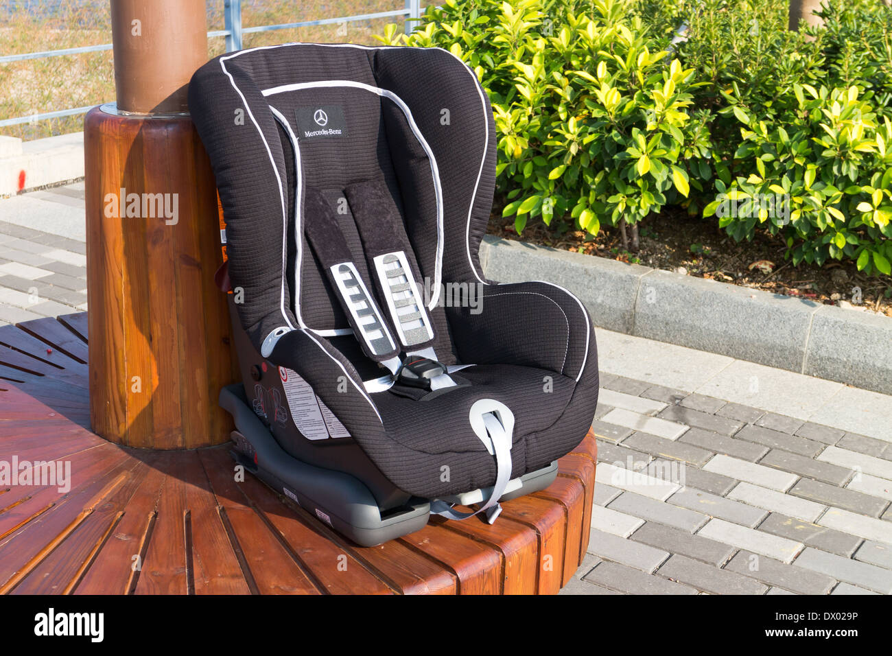 Mercedes-Benz Kindersitz für Auto Stockfoto