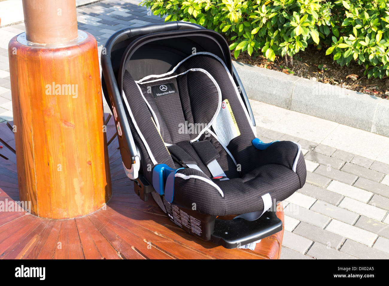 Mercedes-Benz Kindersitz für Auto Stockfoto