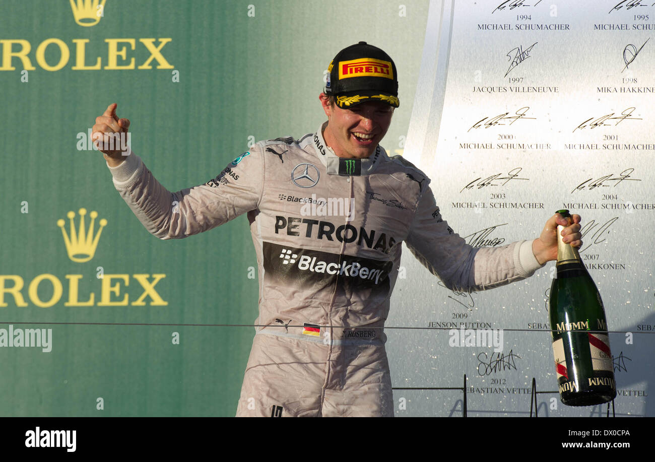 Melbourne, Australien. 16. März 2014. Mercedes GP Formel 1-Fahrer Nico Rosberg Deutschlands feiert auf dem Podium nach dem Gewinn der Australian Formula One Grand Prix auf dem Albert Park Circuit in Melbourne, Australien, 16. März 2014. Bildnachweis: Bai Xue/Xinhua/Alamy Live-Nachrichten Stockfoto