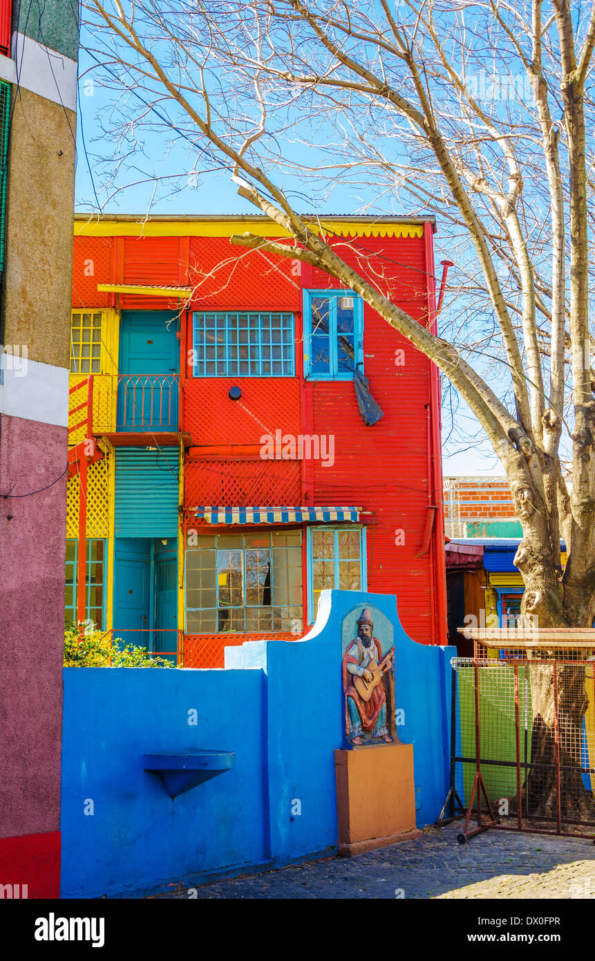 Bunte Gebäude im Stadtteil La Boca in Buenos Aires, Argentinien Stockfoto