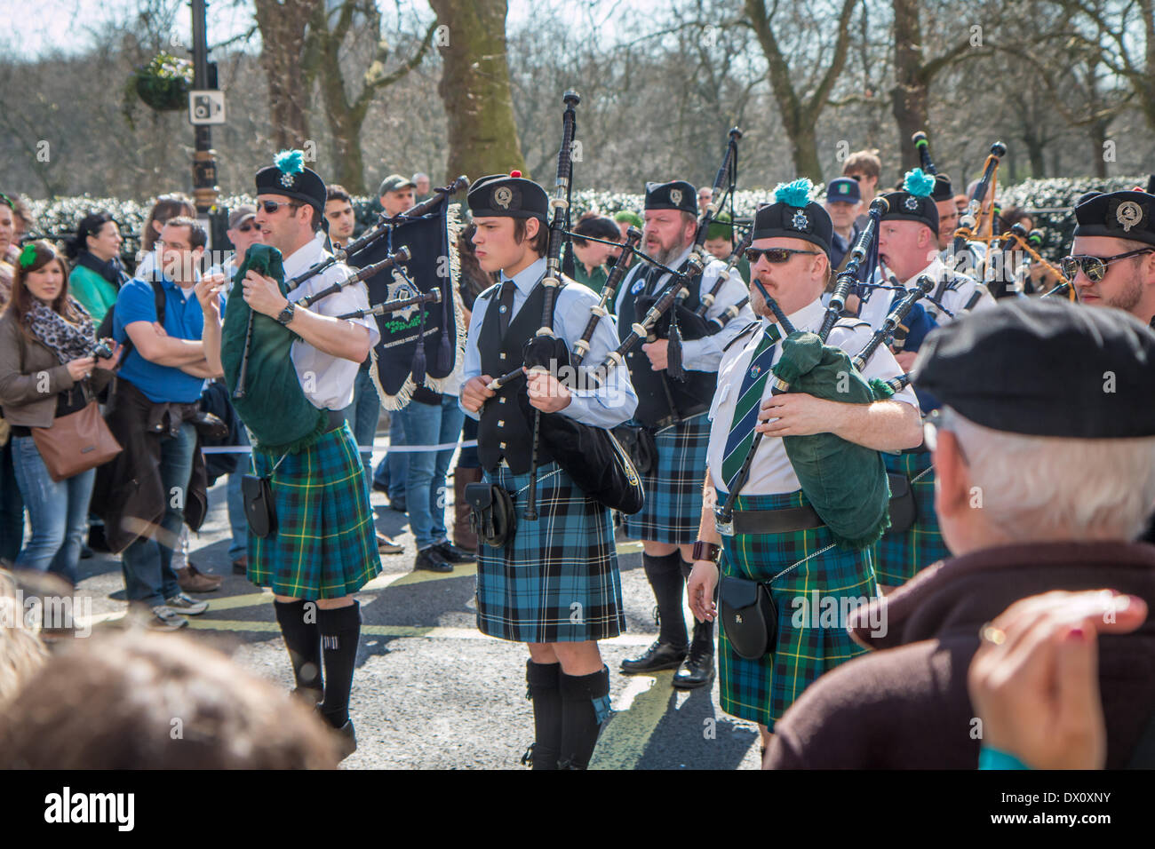 London, UK. 16. März 2014. St. Patricks Day Parade in London Credit: Zefrog/Alamy Live-Nachrichten Stockfoto