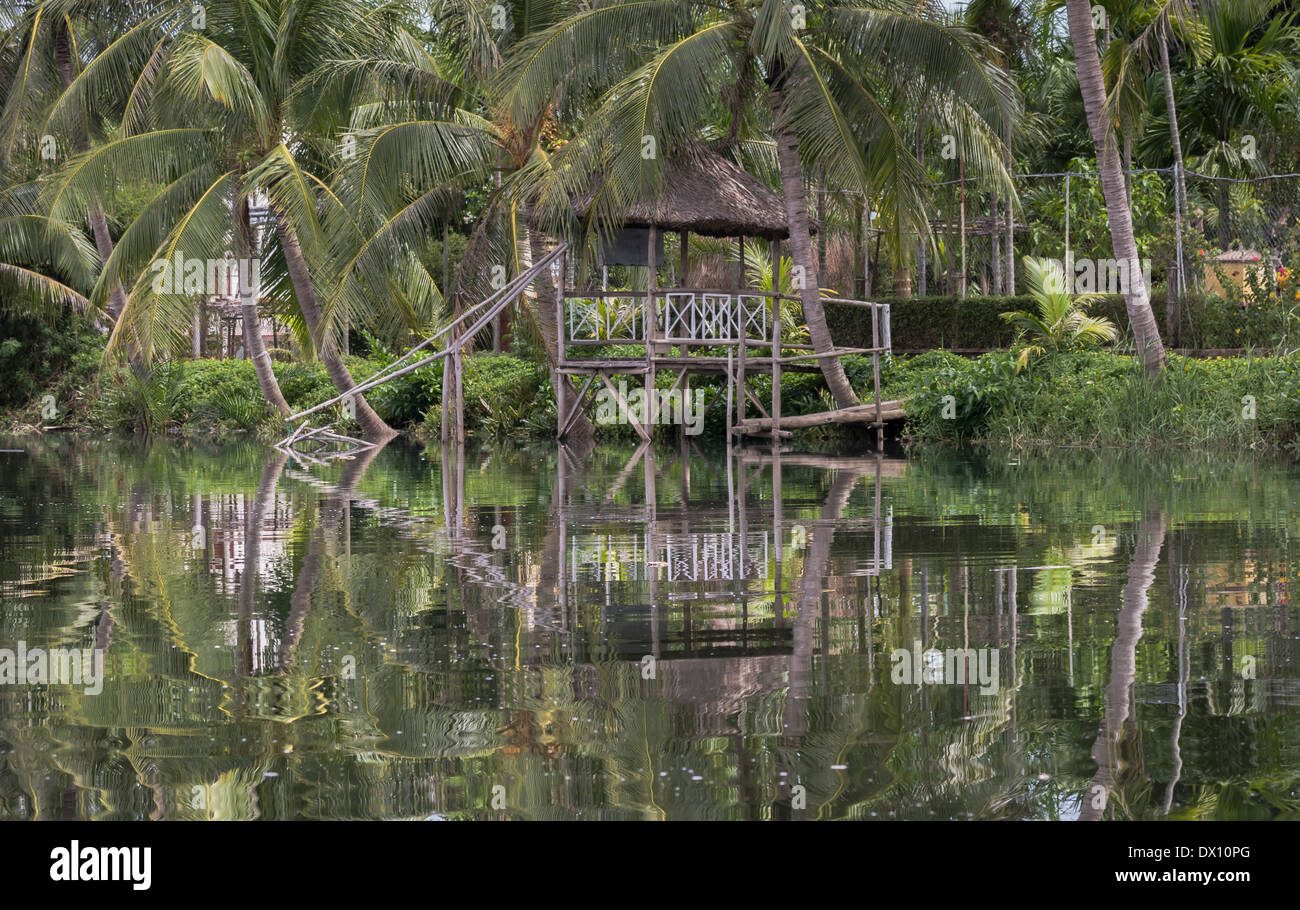 Ein Haus-Steg am Thu Bon River Ufers, Hoi an (Faifoo), eine Ostseestadt an der Südzentralküste von Vietnam Stockfoto