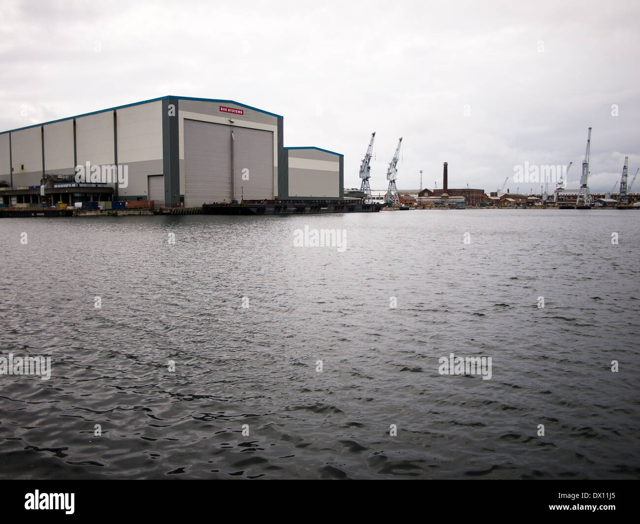 BAE Systems Schiffbau-Anlage in Portsmouth Naval Dockyard, England Stockfoto