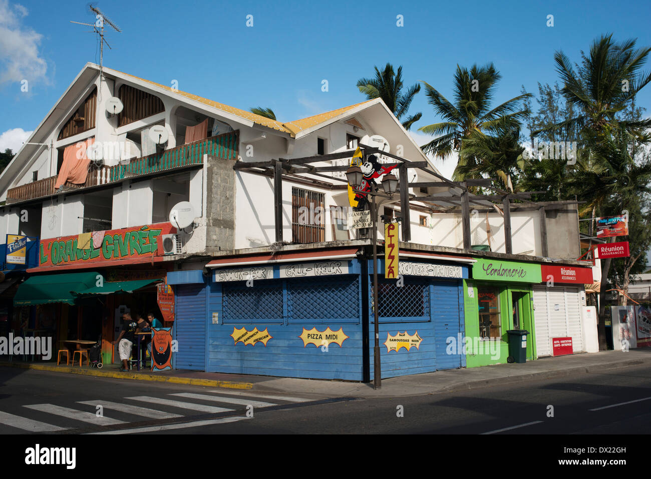 Häuser in Saint-Leu. Saint-Leu ist eine Gemeinde in der französischen Übersee-Departement La Réunion. Es befindet sich auf der Westseite Stockfoto