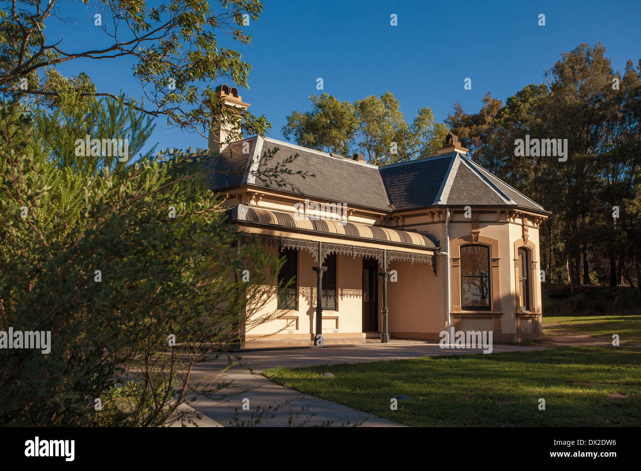 Einem alten australischen Haus, jetzt ein Restaurant in einem öffentlichen Park in Sydney Stockfoto