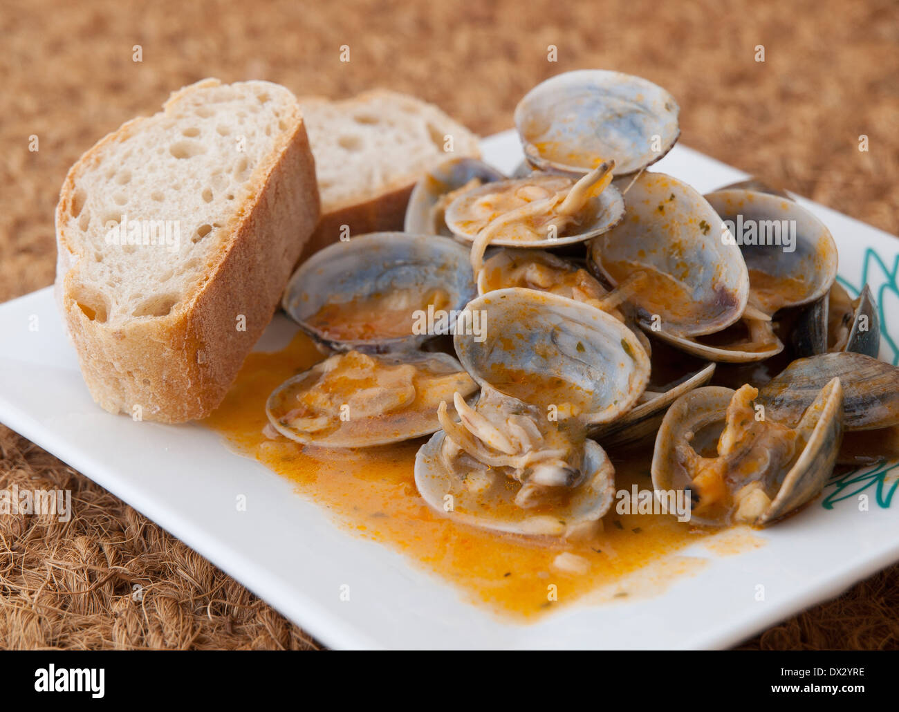 Almejas a la marinera -Fotos und -Bildmaterial in hoher Auflösung – Alamy