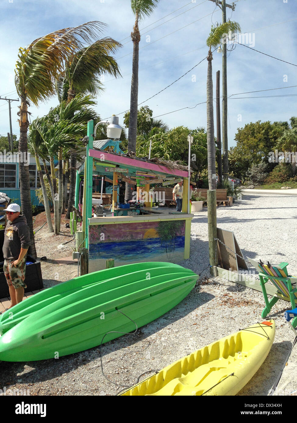 WaveRunners, Kajaks und Paddleboards an Casey Key Florida Stockfoto