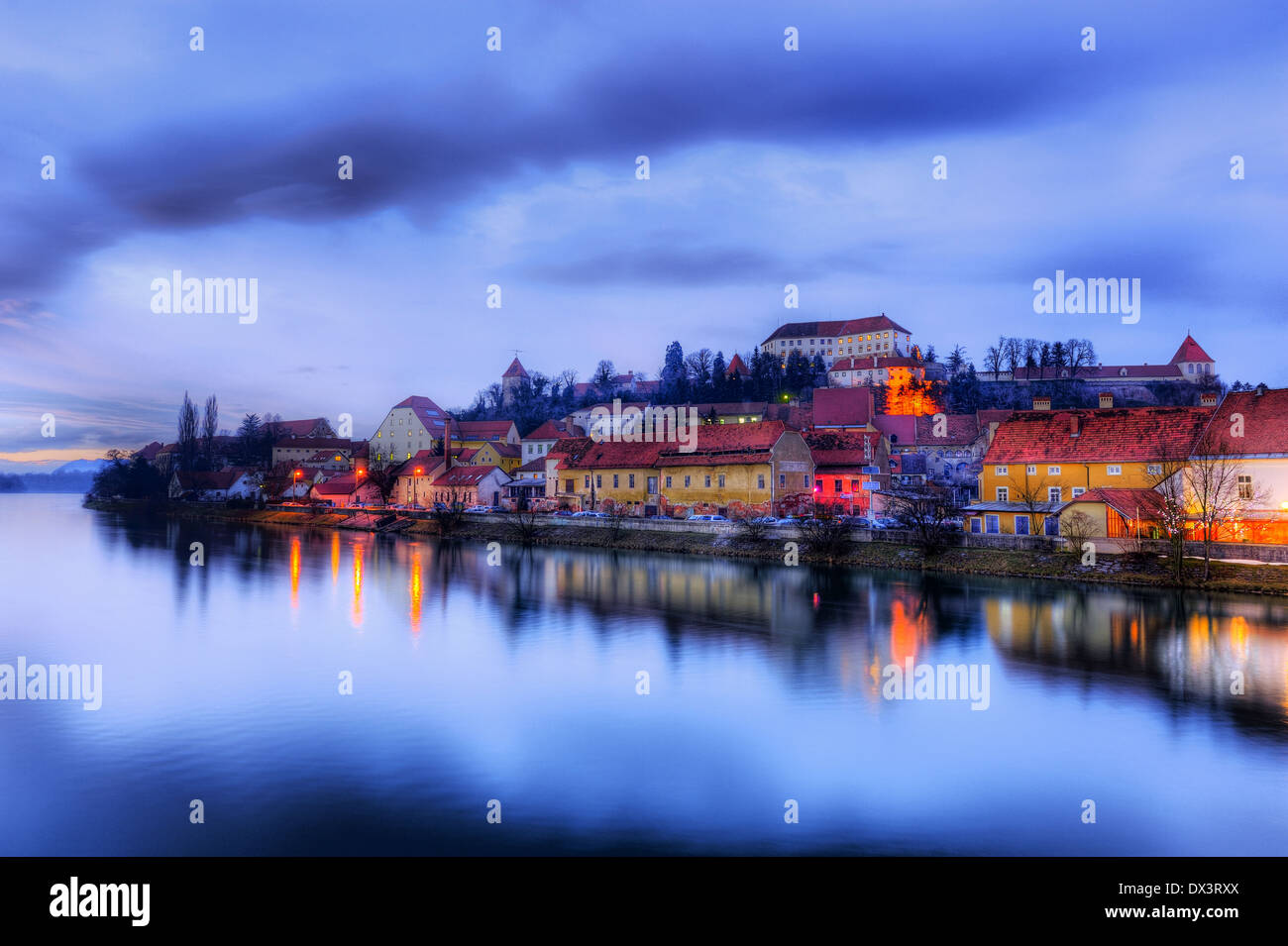 Alte Stadt Ptuj in Ihrer Nähe Drau in Slowenien, Mitteleuropa, Mittelmeer Stockfoto