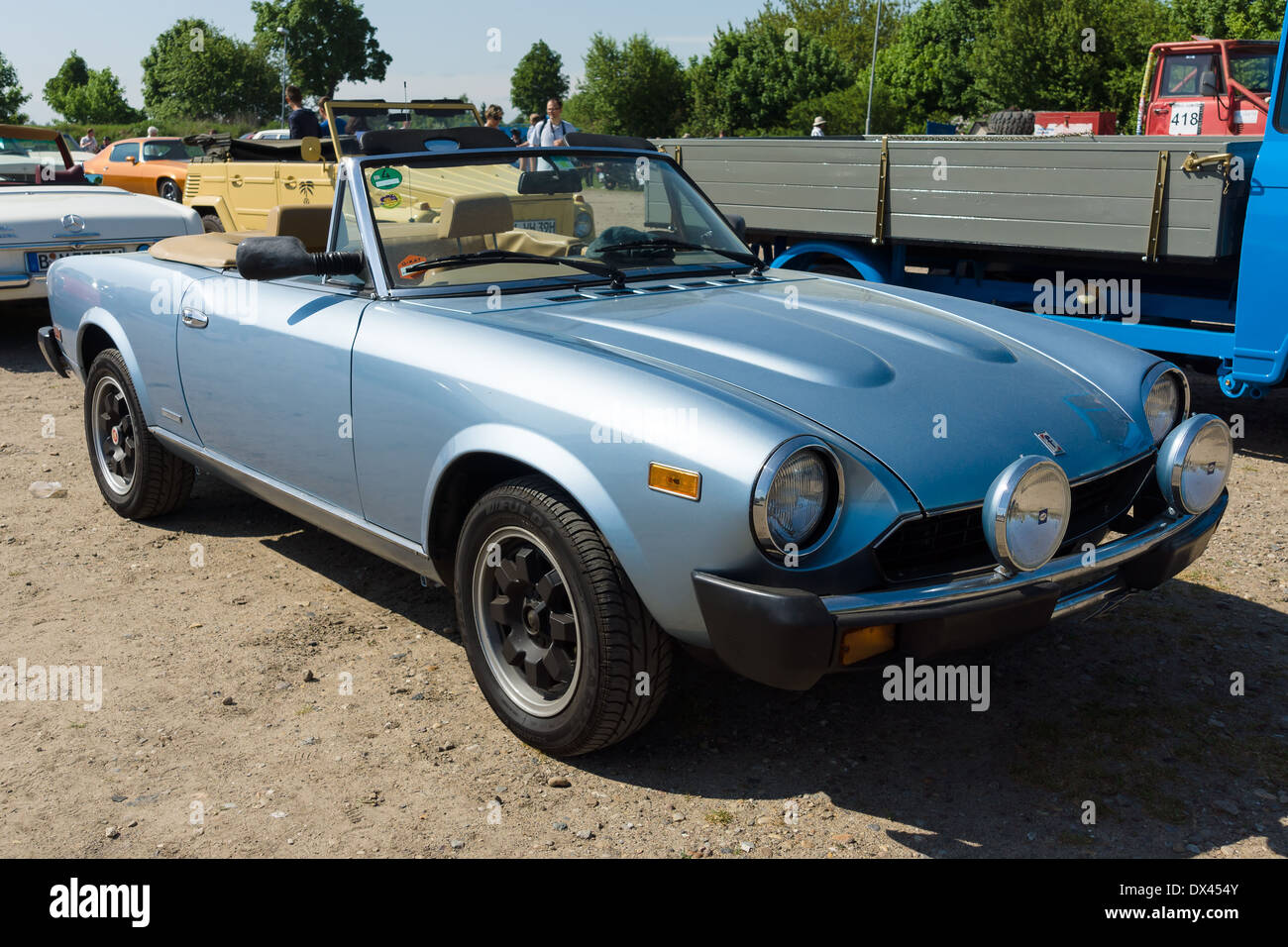 Sport Auto Fiat Spider 2000 Pininfarina Stockfoto