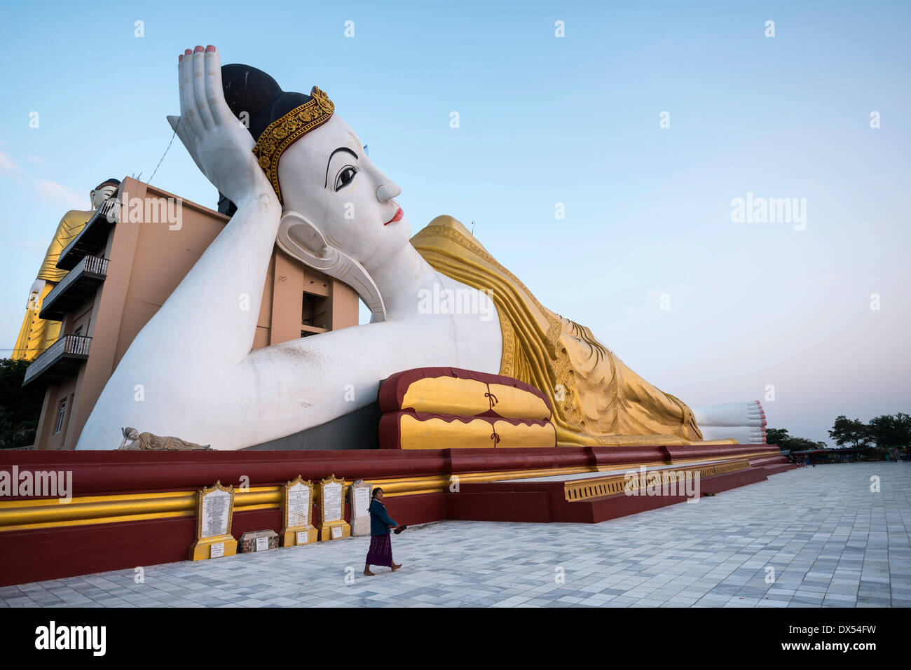Liegender Buddha, Statue, Maha Bodhi Ta Htaung, Monywa, Sagaing Region, Myanmar Stockfoto