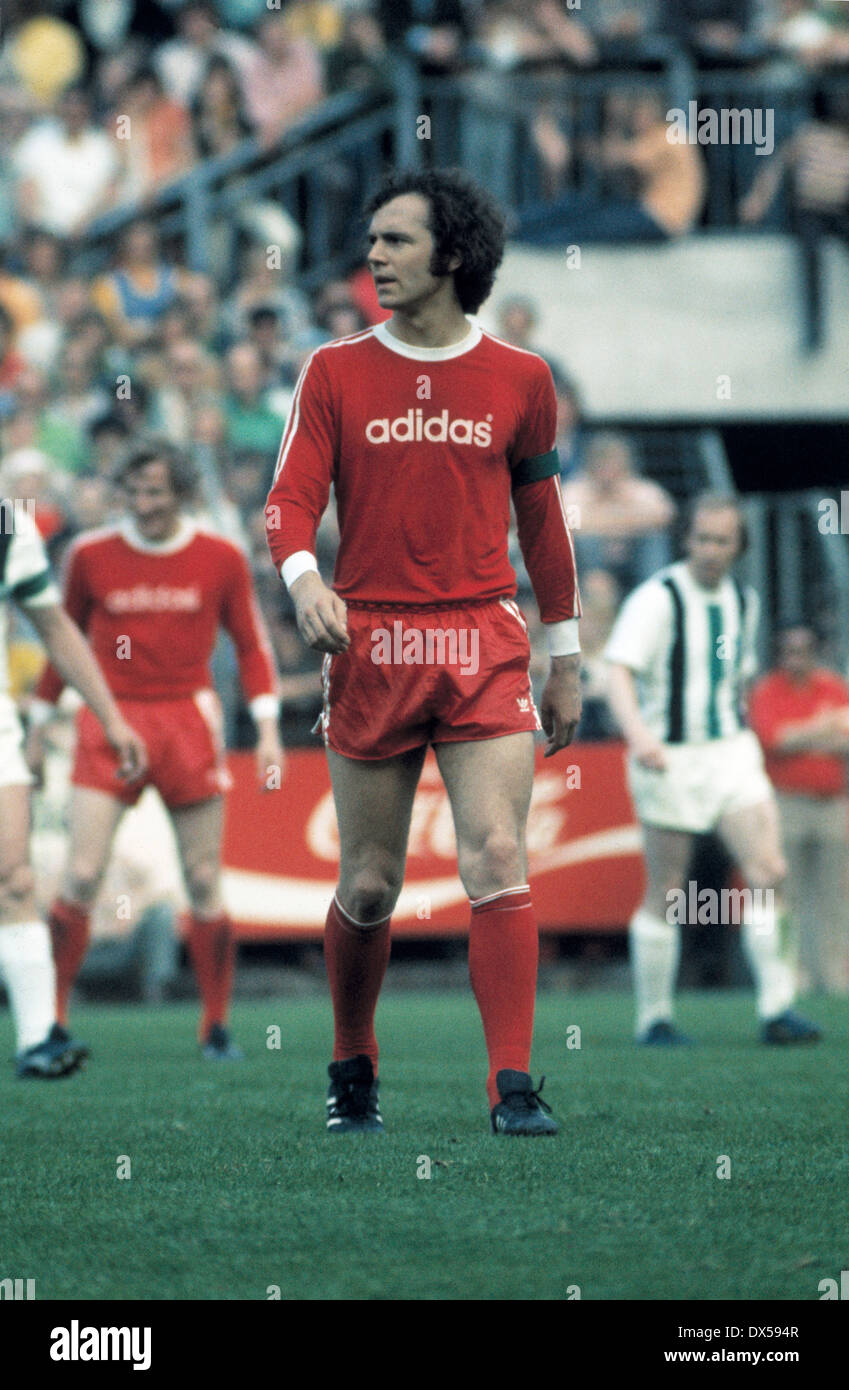 Fußball, Bundesliga, 1973/1974, Stadion bin Boekelberg, Borussia Moenchengladbach gegen FC Bayern München 5:0, Franz Beckenbauer (FCB) Stockfoto