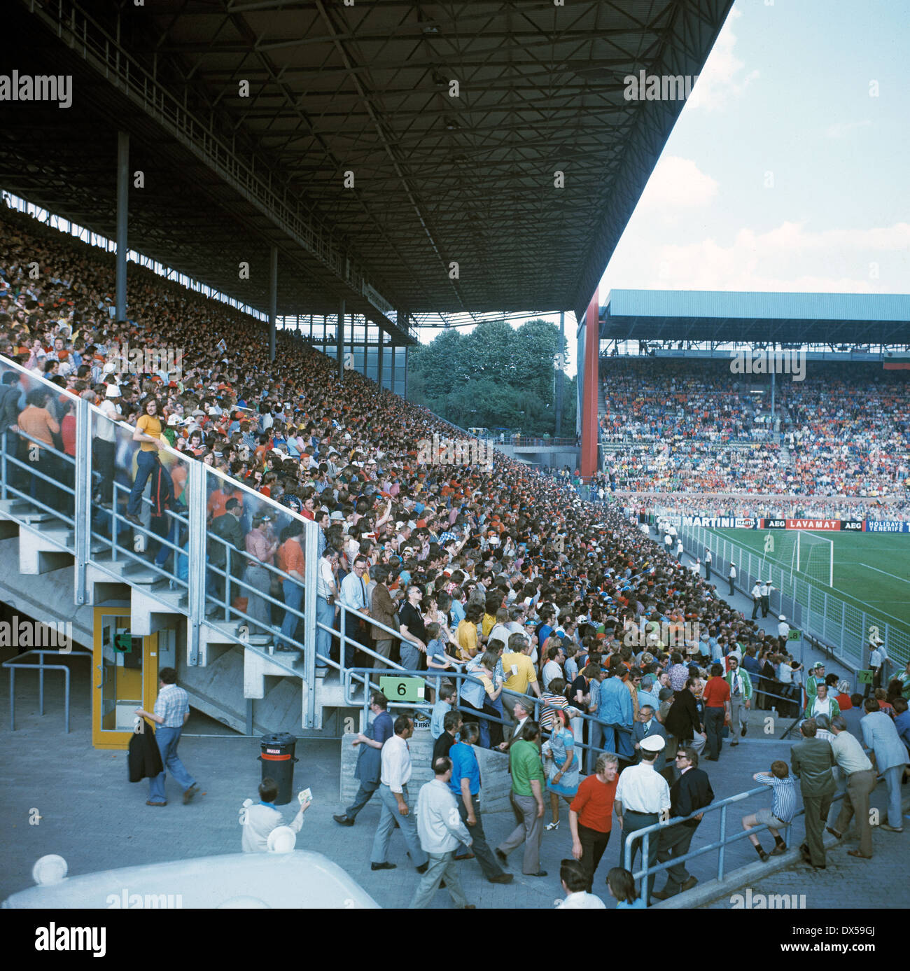 Fußball, WM, 1974, 1. Finalrunde, Gruppe III, Westfalenstadion Dortmund, Deutschland vs. Niederlande 1:4, Stadion Blick, Besucher, Fußball-fans Stockfoto