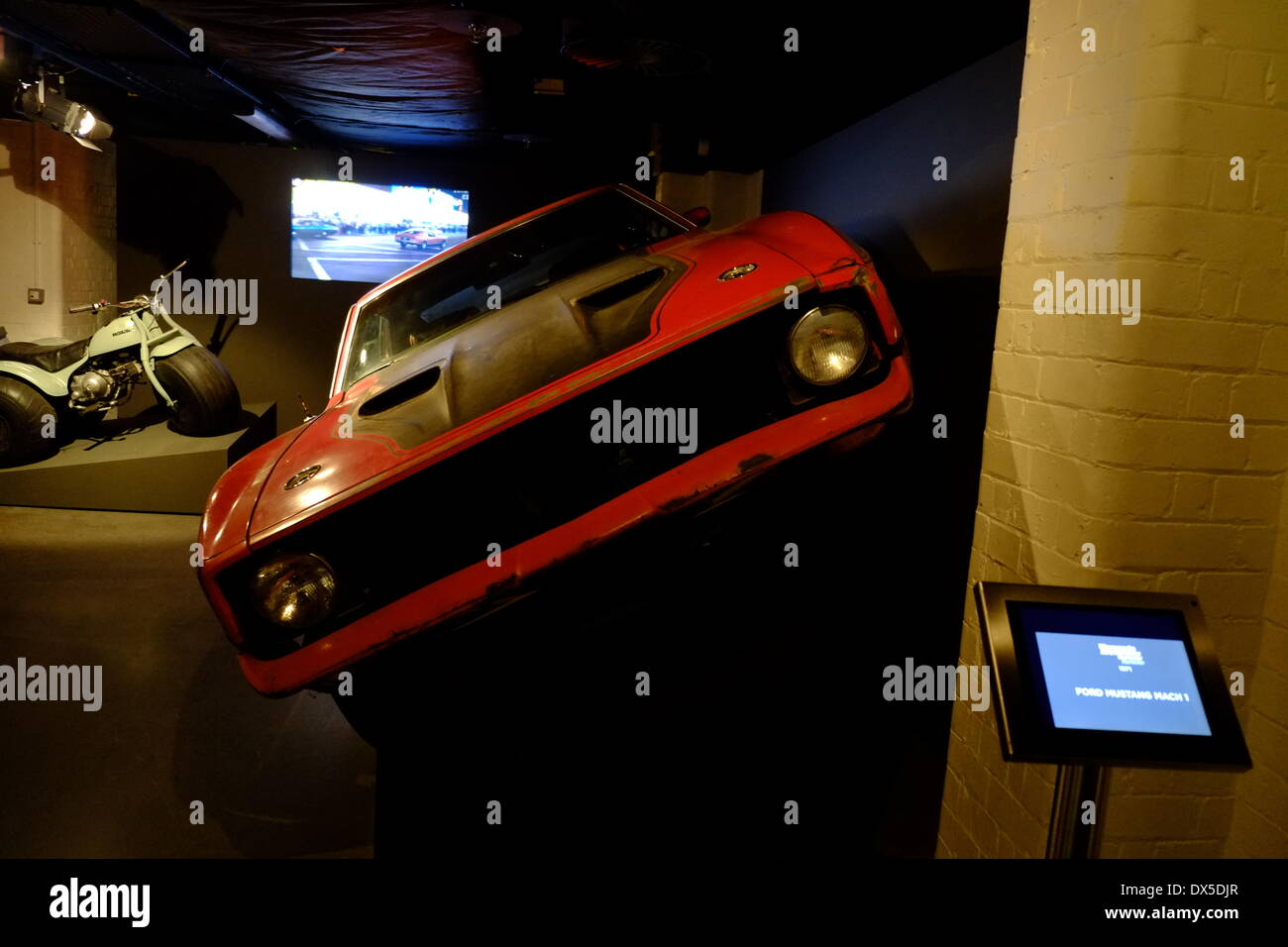 London, UK. 18. März 2014. Bond in Bewegung, die größte offizielle Sammlung von James Bond Originalfahrzeugen ist diese Woche in London eröffnen. Bildnachweis: Rachel Megawhat/Alamy Live-Nachrichten Stockfoto