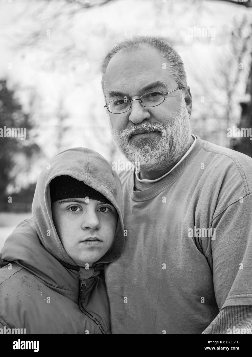 Ein Vater und sein Sohn mit besonderen Bedürfnissen Stockfoto