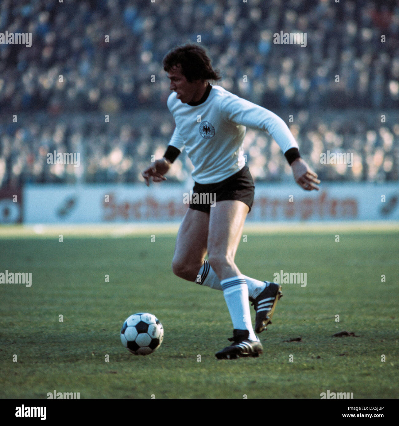 Fußball malta 1976 Fotos und Bildmaterial in hoher Auflösung Alamy