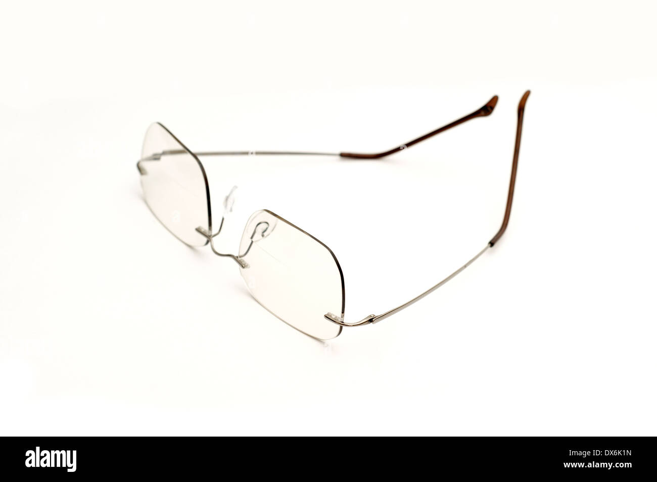 Bifokale Gläser (Brille) mit Übergang Objektiv für enge Zusammenarbeit & fern aus den Augen zu lesen Stockfoto