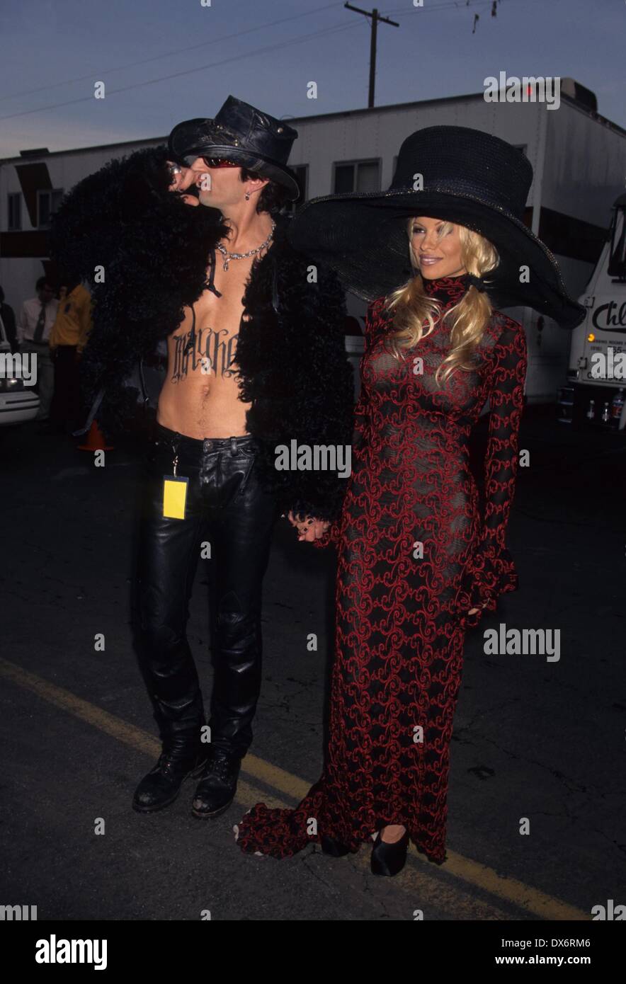 PAMELA ANDERSON mit Tommy Lee.The 24. American Music Awards 1997.k7546lr. (Kredit-Bild: © Lisa Rose/Globe Photos/ZUMAPRESS.com) Stockfoto