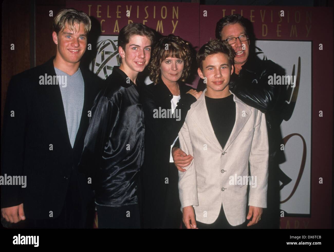 STEVE ALLEN mit Taran Noah Smith, P. Richardson, Jonathan Taylor Thomas, Zachery Ty Bryan 1997.Inside.Home Improvement.k10407lr. (Kredit-Bild: © Lisa Rose/Globe Photos/ZUMAPRESS.com) Stockfoto