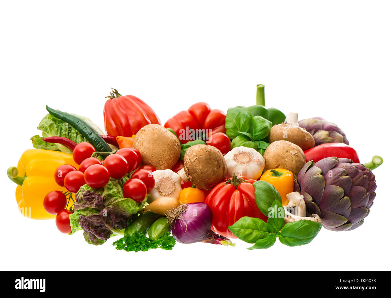 Gruppe von frischem Gemüse und Kräutern, die isoliert auf weißem Hintergrund. Rohkost. Stockfoto