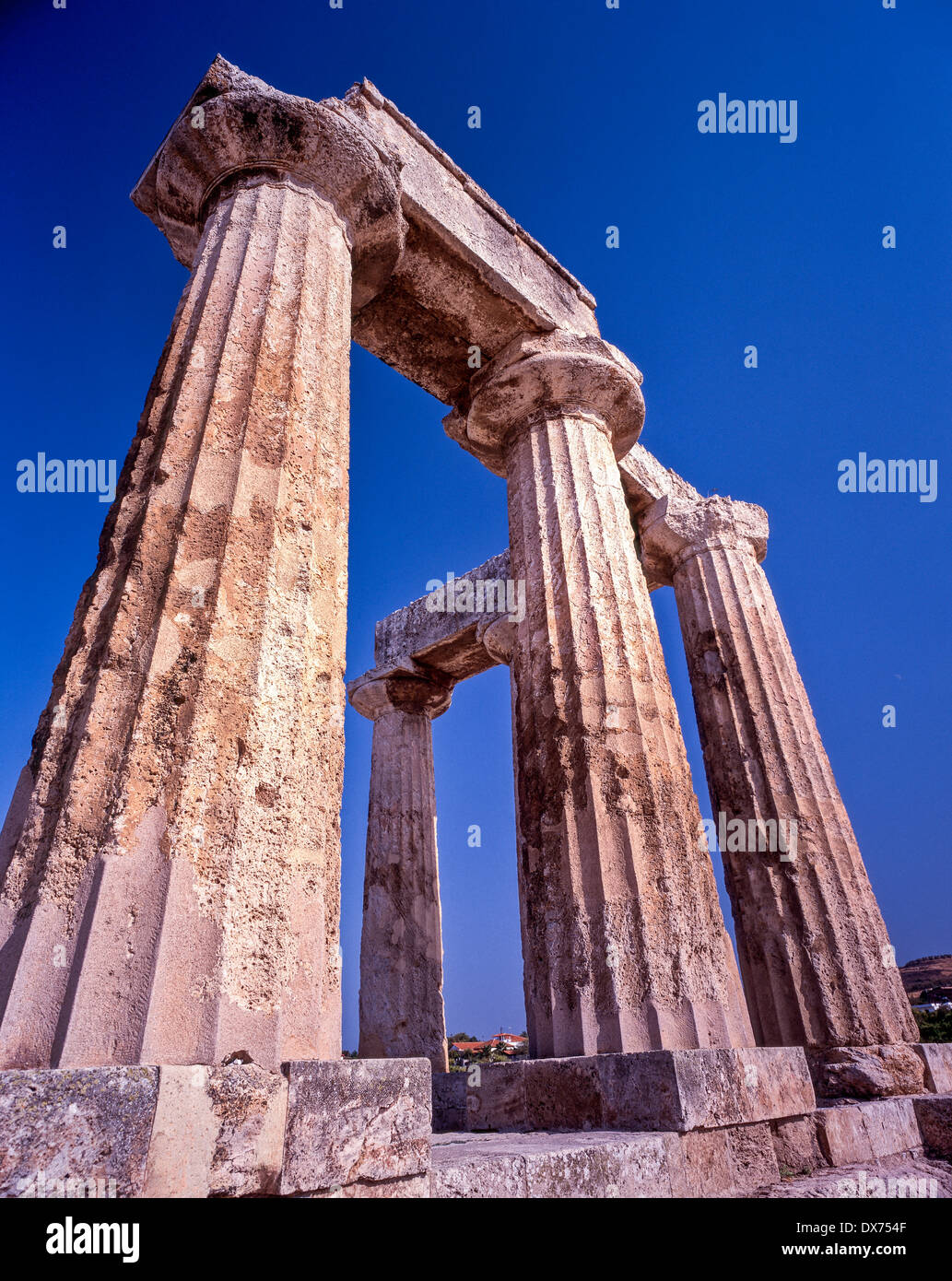 Der Tempel des Apollo im antiken Korinth Corinthia Peloponnes Griechenland Stockfoto