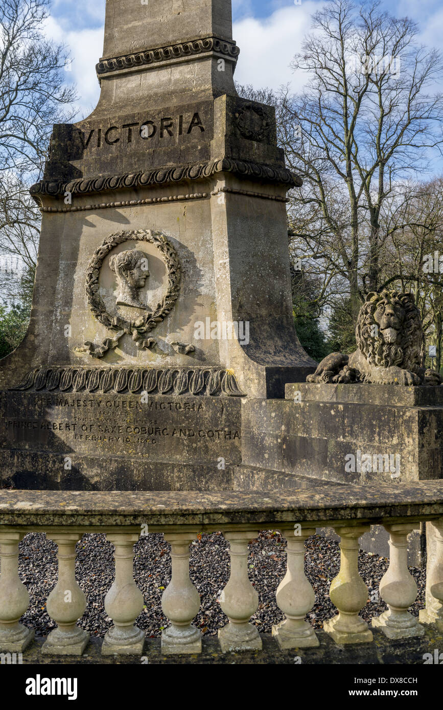 Der Victoria-Obelisk im Royal Victoria Park, Bath, Somerset feiert 18. Geburtstag der Königin im Jahre 1837 Stockfoto