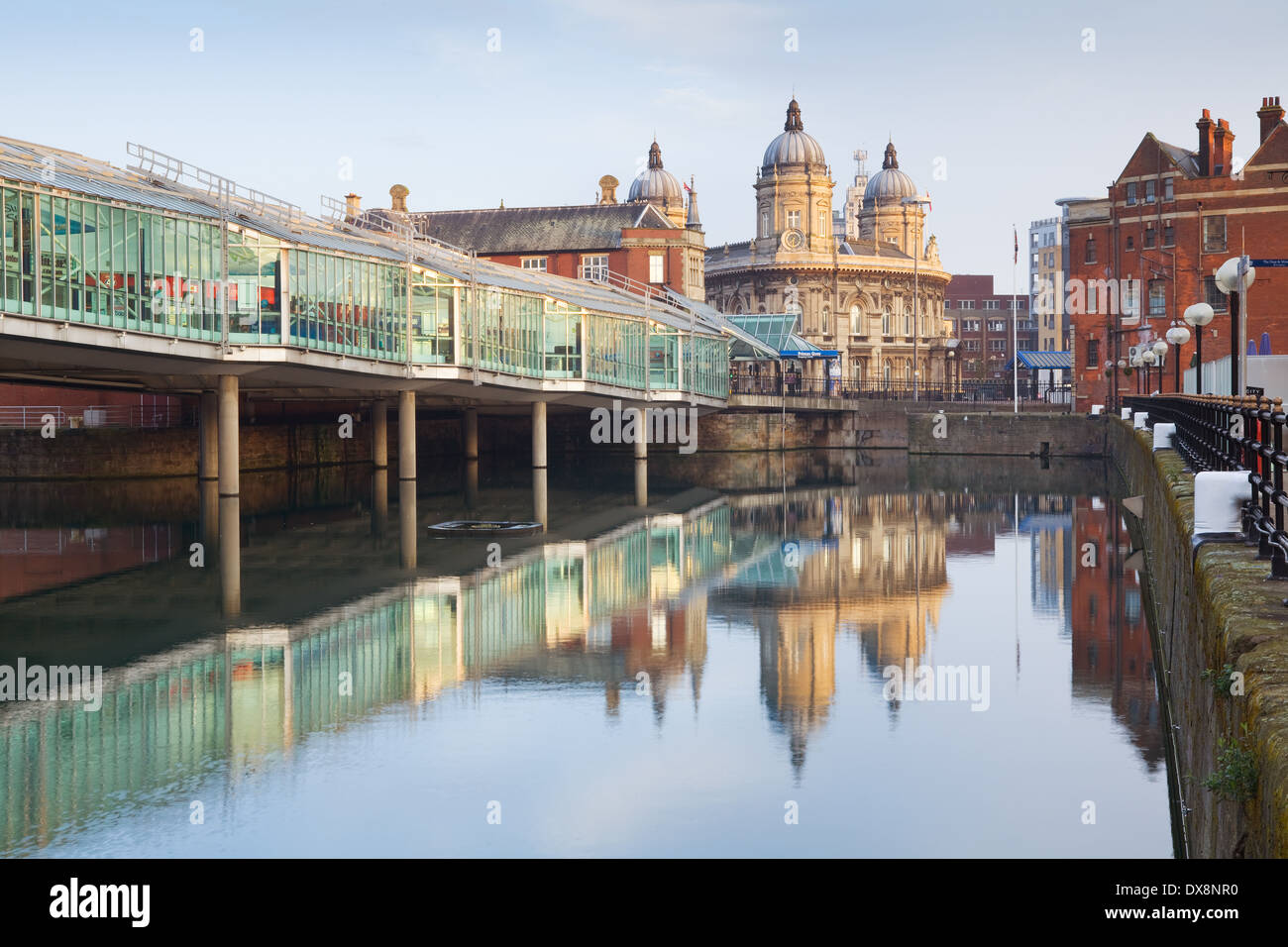 Das Maritime Museum und Princes Quay Einkaufszentrum im Stadtzentrum von Hull. Hull, East Yorkshire. März 2014. Stockfoto