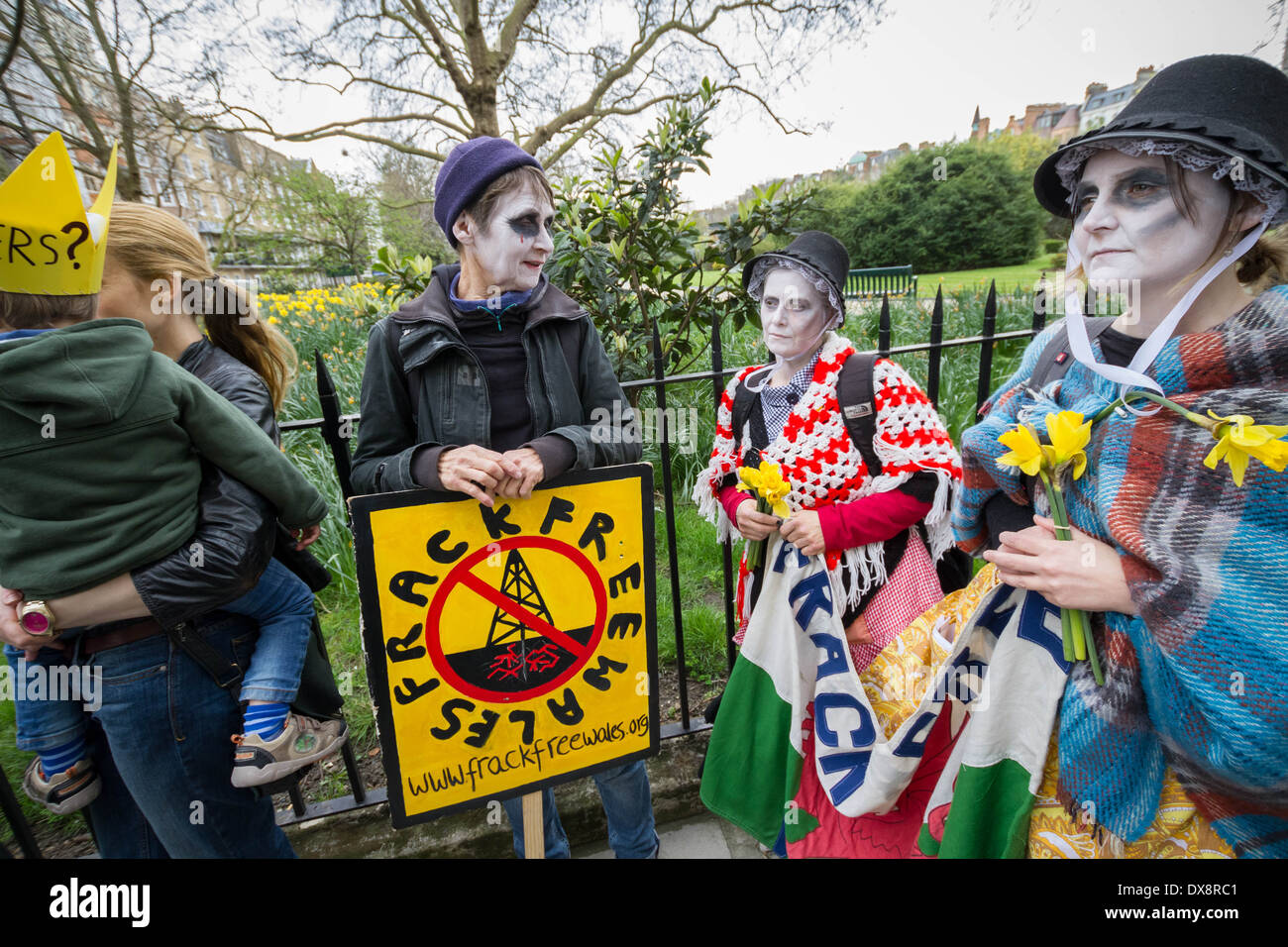 Anti-Fracking Demonstranten marschieren und Rallye in London Stockfoto
