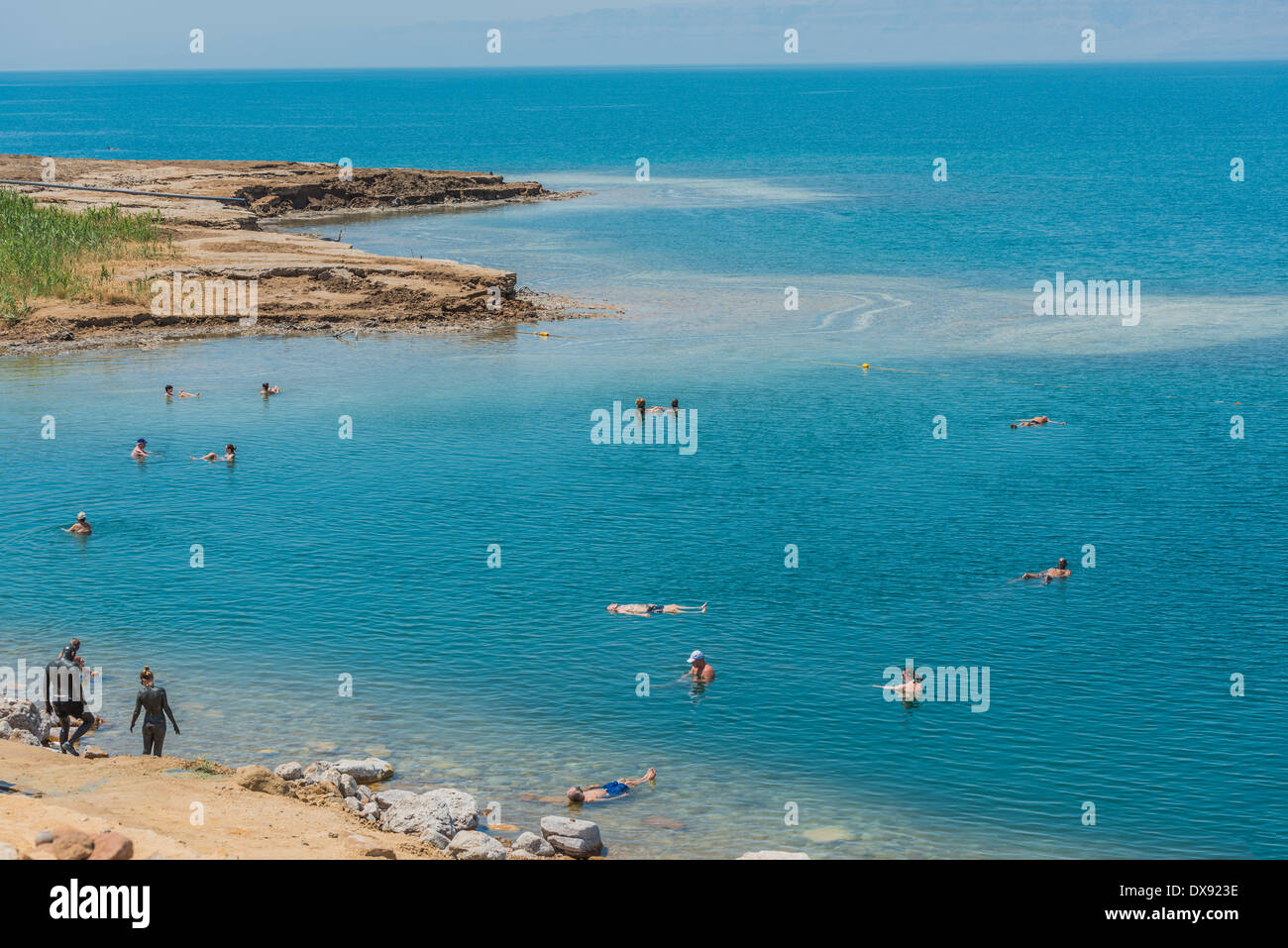 Totes Meer, Jordanien - Menschen 6. Mai 2013 Baden Baden im Toten Meer-Jordanien Stockfoto