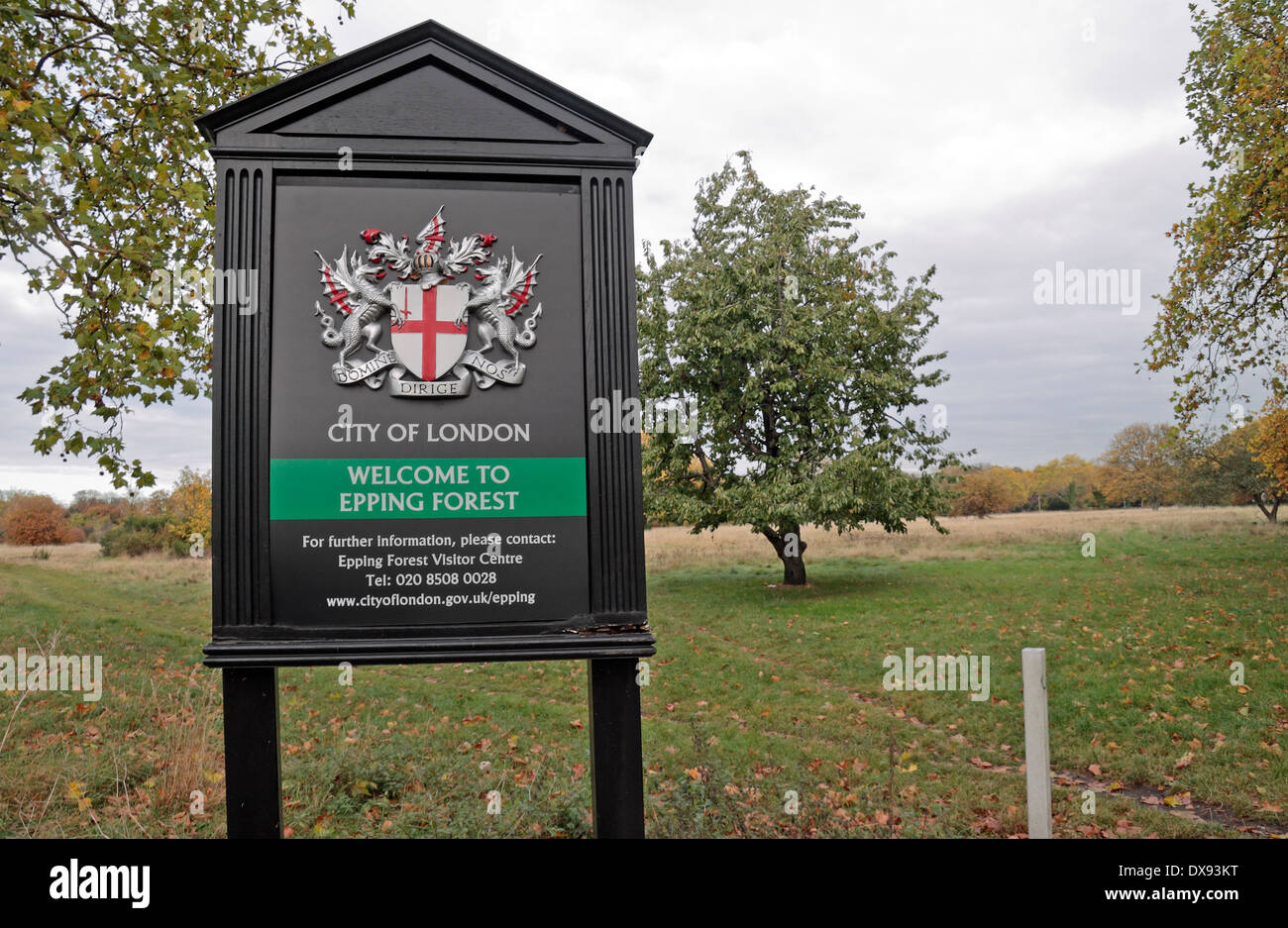 "Welcome to Epping Forest" Zeichen am Rande des Epping Forest, Loughton, Essex, UK Stockfoto