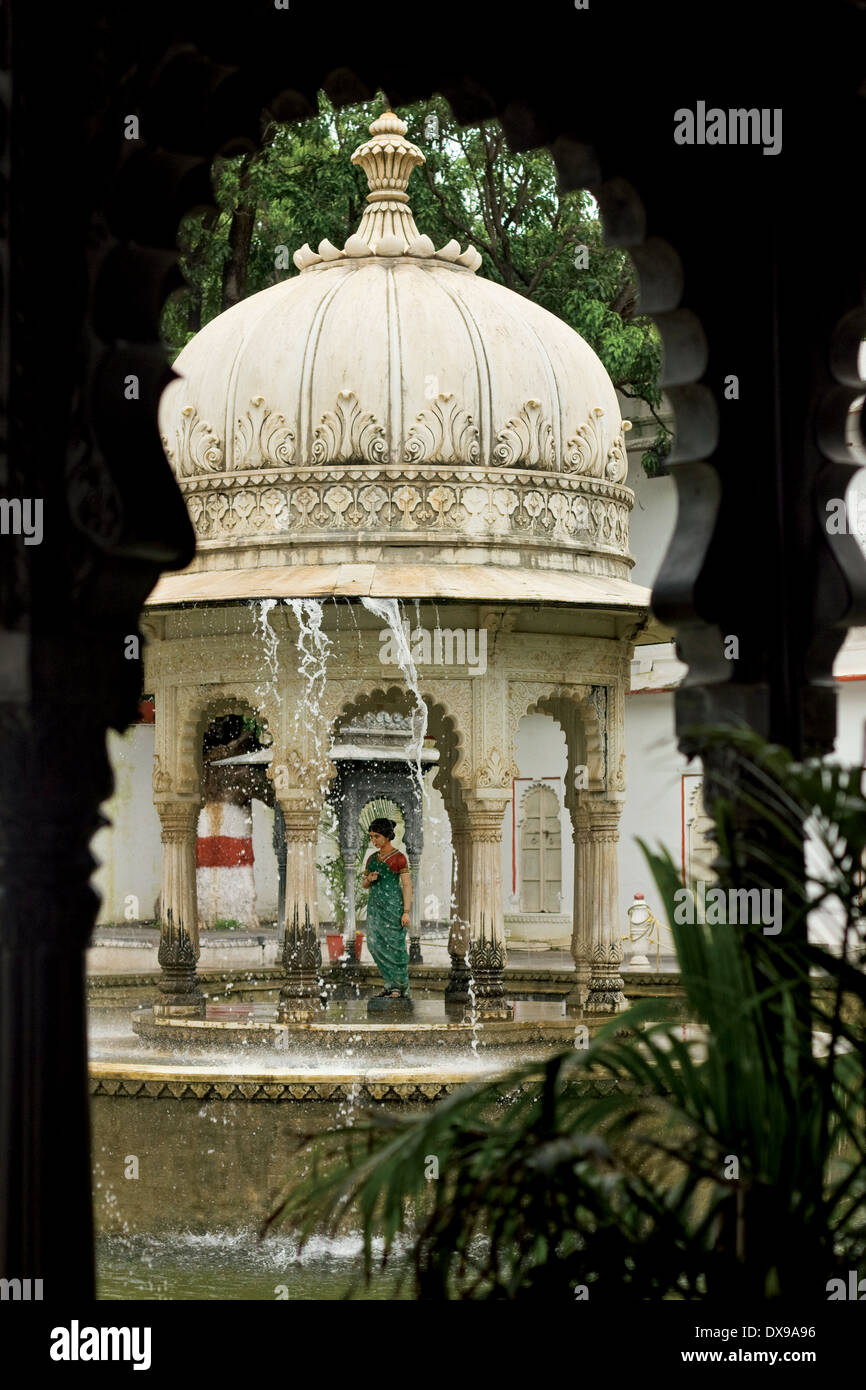 Saheliyon-ki-Bari ist ein großer Garten und ein beliebtes touristisches Platz in Udaipur im indischen Bundesstaat Rajasthan. Stockfoto