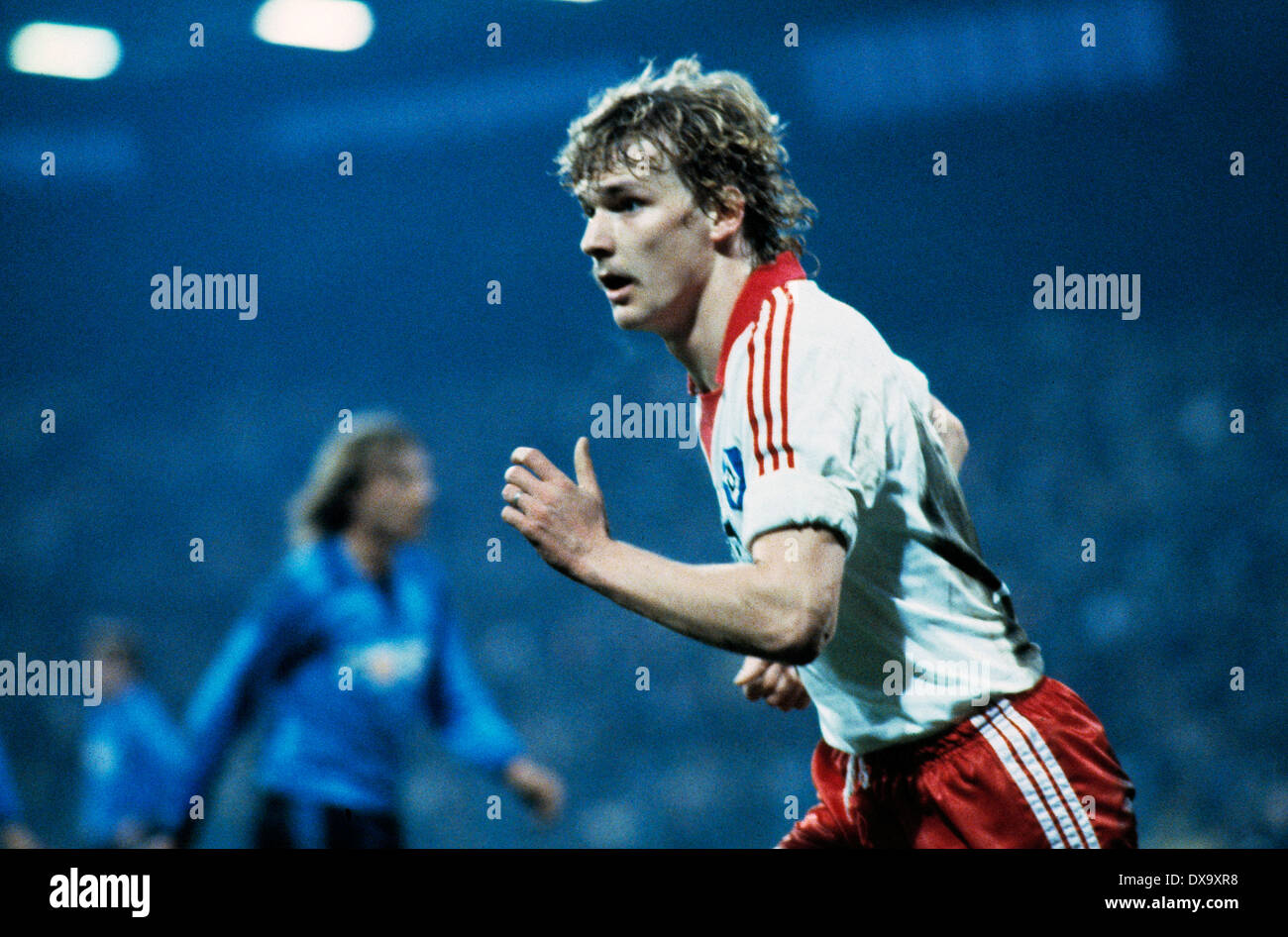 Fußball, Bundesliga, 1980/1981, Ruhrstadion, VfL Bochum vs. Hamburger SV 0:3, Szene des Spiels, Holger Hieronymus (HSV) Stockfoto