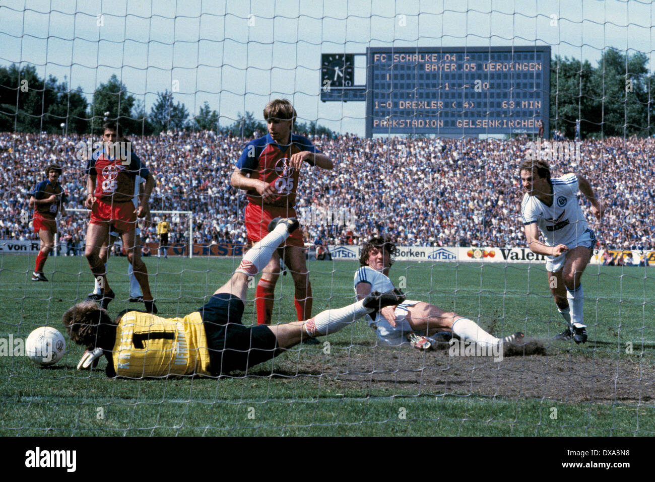 Fußball, 1. 2. Bundesliga. Bundesliga, 1982/1983, Abstieg ...
