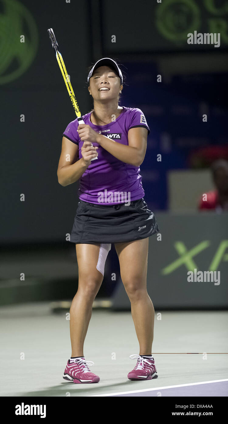 Key Biscayne, Florida, USA. 20. März 2014.  KURUMI NARA (JPN) in Aktion hier verliert, Maria Sharipova (RUS) 63, 64 in ihrem 1. Vorrundenspiel am 2014 Sony Open Tennisturnier.  © Andrew Patron/ZUMAPRESS.com/Alamy Live-Nachrichten Stockfoto