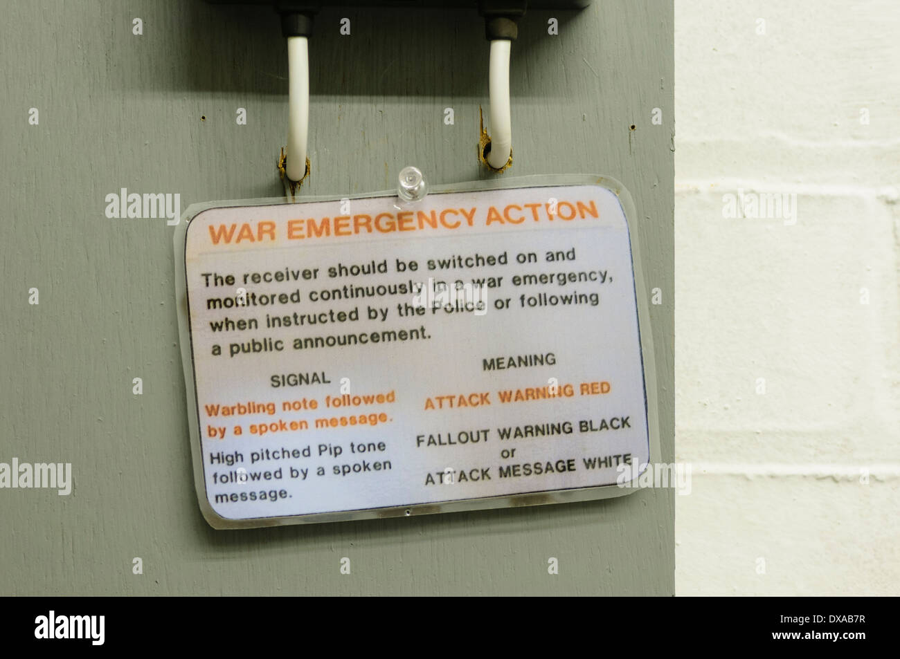 War-Notfall-Notizzettel in einem nuklearen Bunkerwar 1980er Stockfoto