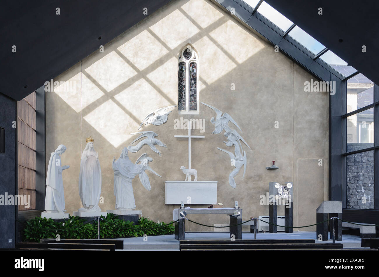 Klopfen Sie Giebelwand Kapelle, wo eine Erscheinung im Jahre 1879 bis 15 Personen erschienen. und ist jetzt ein Marian Shrine. Stockfoto