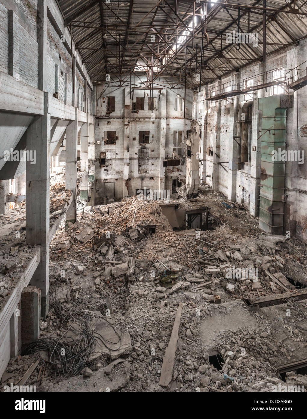 Urban Exploration. Zerstörten Fabrik Altbauwohnung Stockfoto