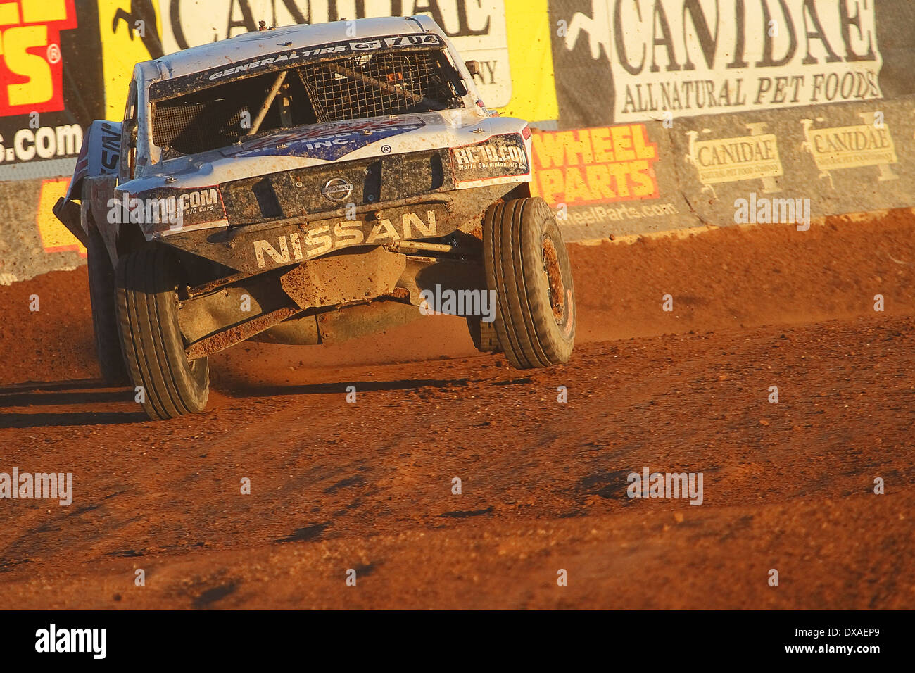 CHANDLER, AZ - 28 Okt.: Carl Renezeder (1) führt die Packung in der Lucas Oil Off Road Series racing Challenge Cup. Stockfoto