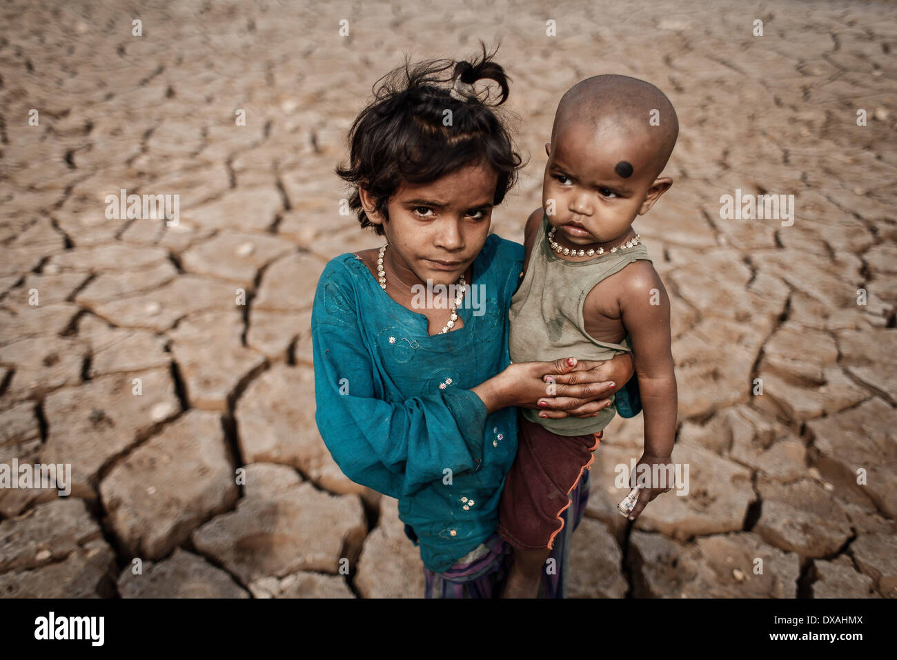 Dhaka, Bangladesch. 21. März 2014. 22. März beobachtet wie World Water Day, die internationale Beachtung der World Water Day ist eine Initiative, die aus der 1992 UNO-Konferenz über Umwelt und Entwicklung (UNCED) in Rio De Janeiro wuchs. Das diesjährige Thema ist "Ermittlung der besten Praktiken, die ein Wasser - und Energie-effiziente machen können '' ˜Green Industrie ' Wirklichkeit ' Credit: Zakir Hossain Chowdhury/NurPhoto/ZUMAPRESS.com/Alamy Live News Stockfoto