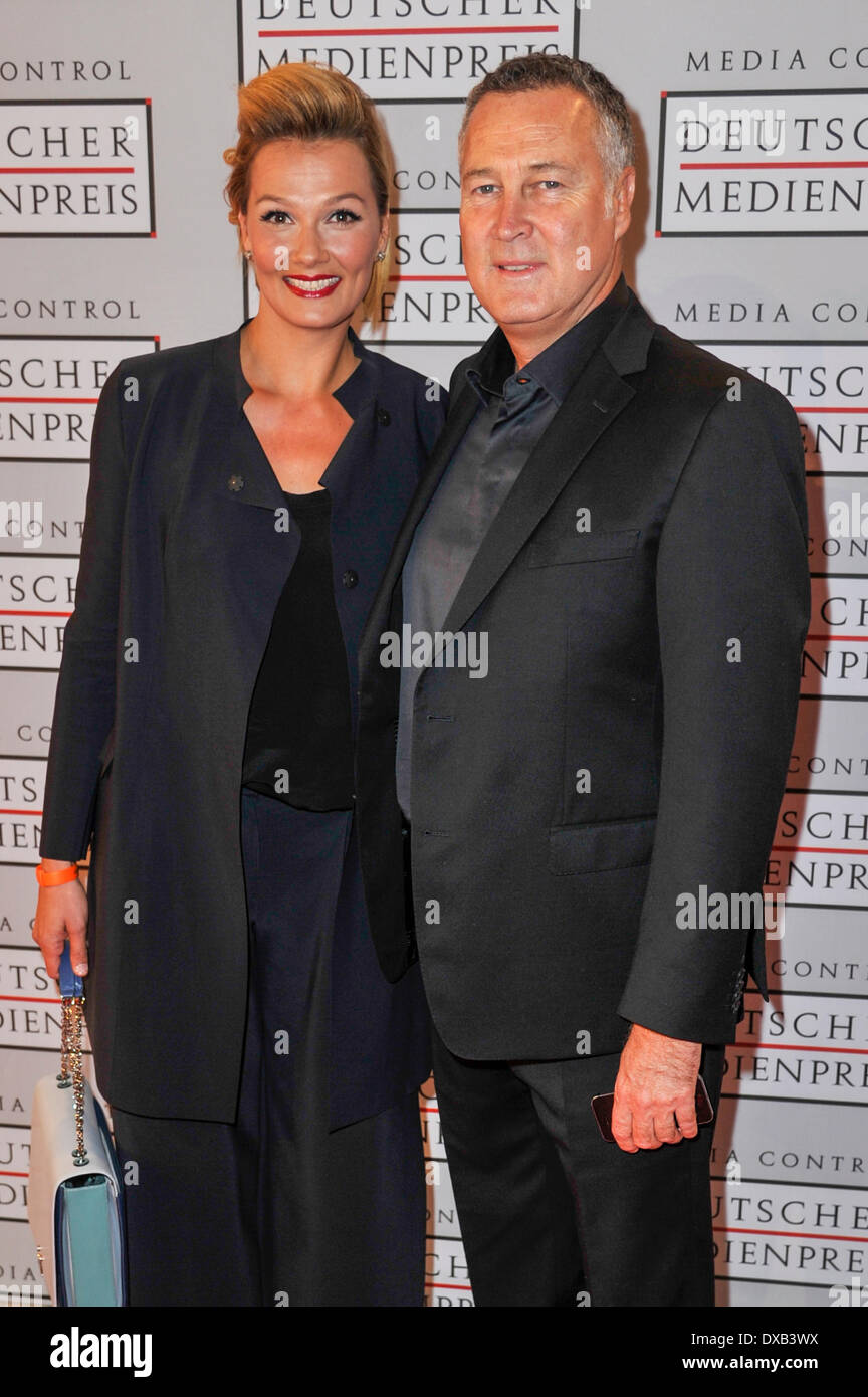 Franziska van Almsick und Freund Jürgen Jürgen B. Harder bei der Zeremonie German Media Prize 2013 in das Kongresshaus Baden-Baden am Freitag, 21. März 2014 in Baden-Baden Stockfoto