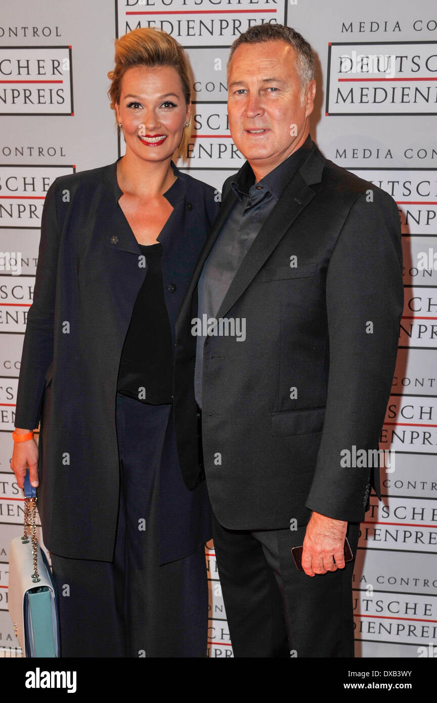 Franziska van Almsick und Freund Jürgen Jürgen B. Harder bei der Zeremonie German Media Prize 2013 in das Kongresshaus Baden-Baden am Freitag, 21. März 2014 in Baden-Baden Stockfoto