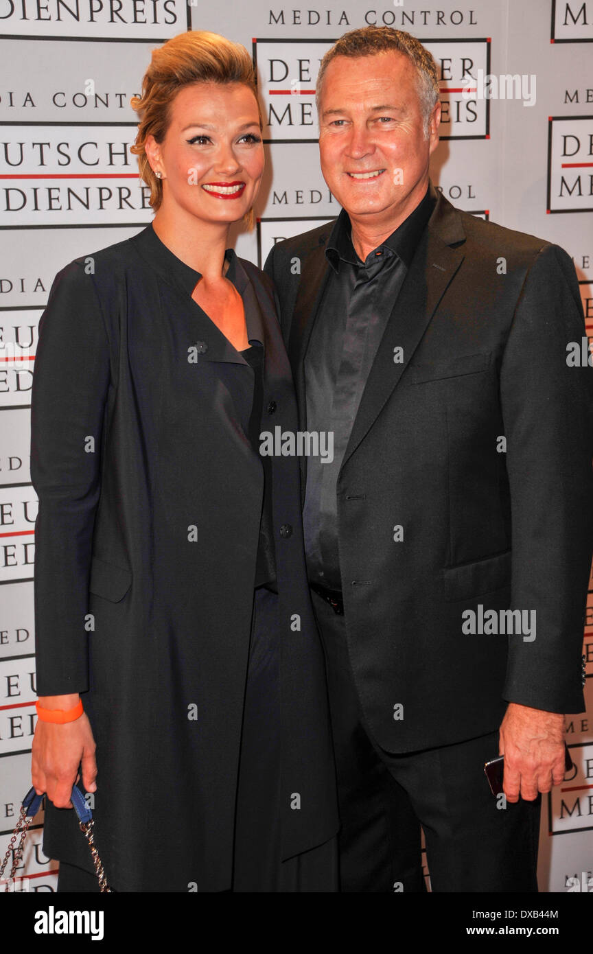 Franziska van Almsick und Freund Jürgen Jürgen B. Harder bei der Zeremonie German Media Prize 2013 in das Kongresshaus Baden-Baden am Freitag, 21. März 2014 in Baden-Baden Stockfoto