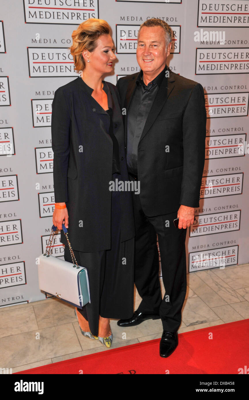Franziska van Almsick und Freund Jürgen Jürgen B. Harder bei der Zeremonie German Media Prize 2013 in das Kongresshaus Baden-Baden am Freitag, 21. März 2014 in Baden-Baden Stockfoto