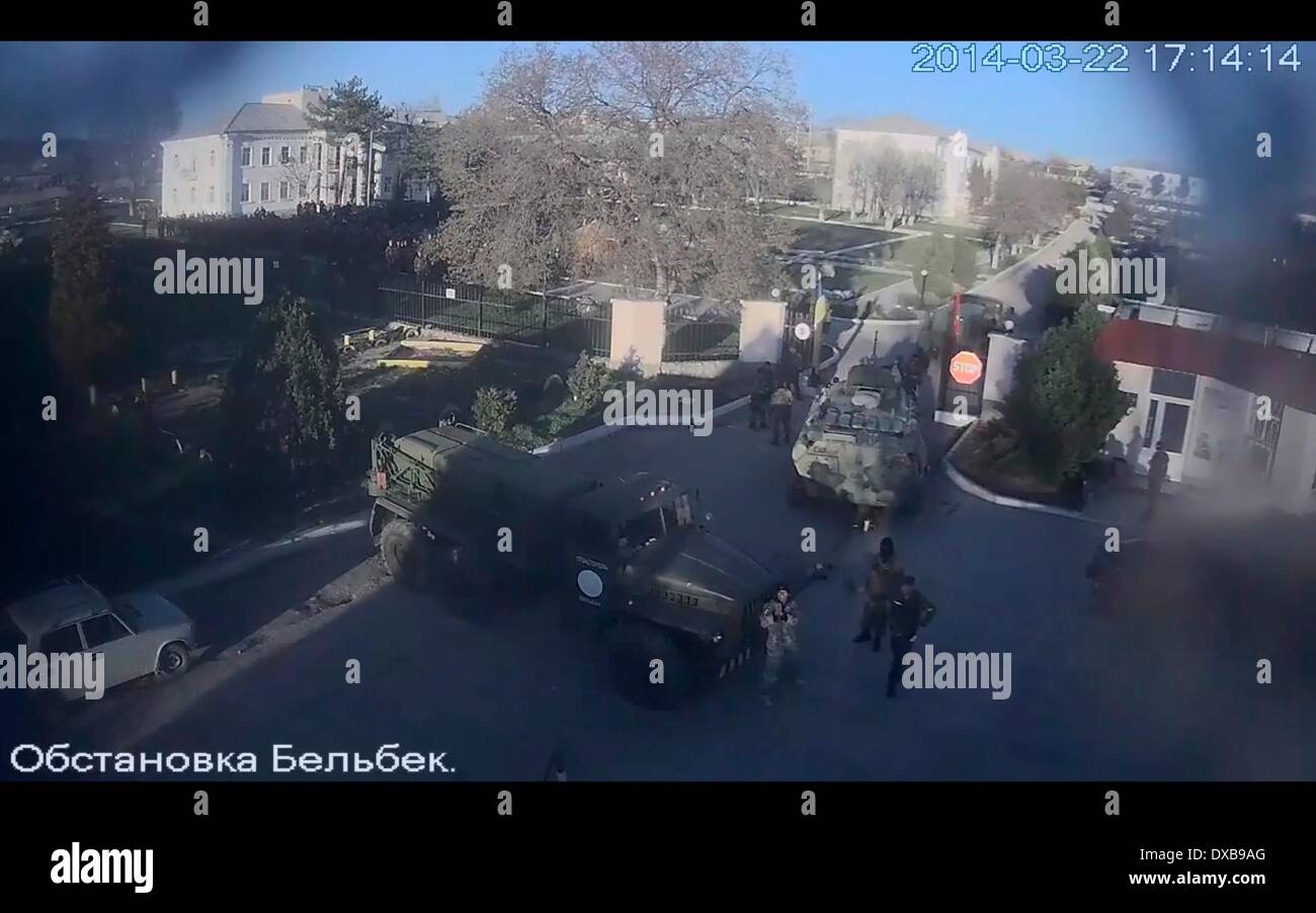 Krim. 22. März 2014. Belbek Airbase stürmte vom russischen Militär. CCTV-Kamera zerschlagen. Ukraine Krise © Archiv Bild/Alamy Li Stockfoto