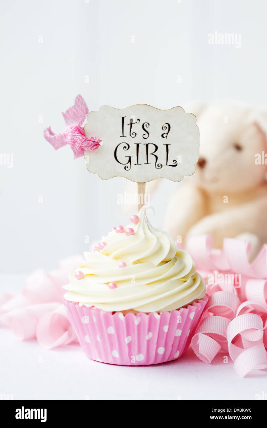 Cupcake mit "Es ist ein Mädchen" pick Stockfoto