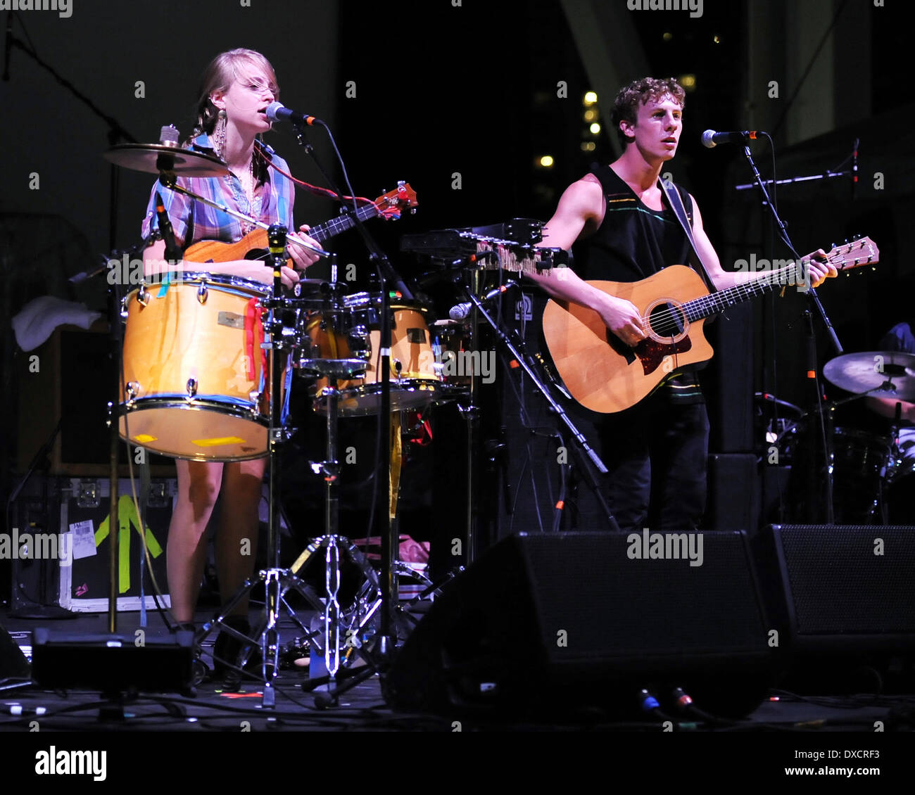 Tiffany Lamson und Taylor Guarisco der Geber führt im Bayfront Amphitheater Miami, Florida - 07.10.12 wo: FL, Vereinigte Stockfoto