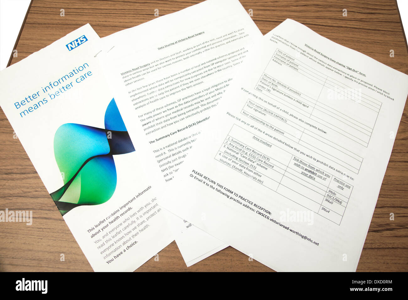 NHS Merkblatt "Besser bedeutet Informationen, bessere Versorgung" Bezug auf Patientenakten & Informationen Datenaustausch & opt-out form Stockfoto