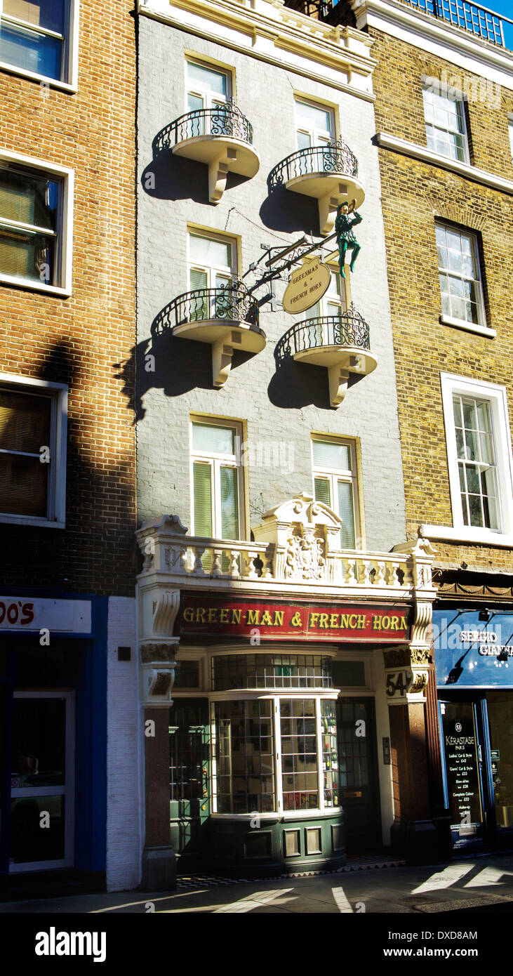 Grüner Mann und Waldhorn, 54 St Martins Lane, Zentral-London, England, Vereinigtes Königreich Stockfoto