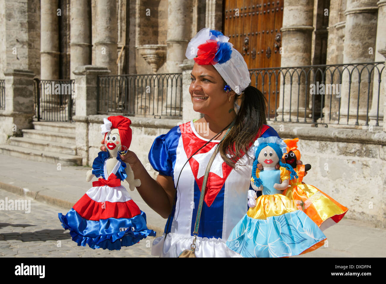 Close-up Tuch Puppen Verkäufer in traditionellen Kostümen Plaza De La Catedral alte Havanna Kuba Stockfoto