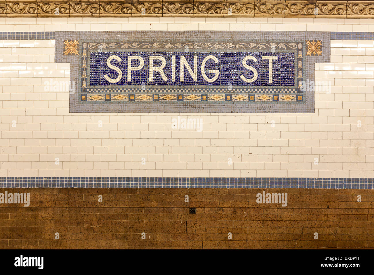 New York City Subway Stop-Schilder Stockfoto